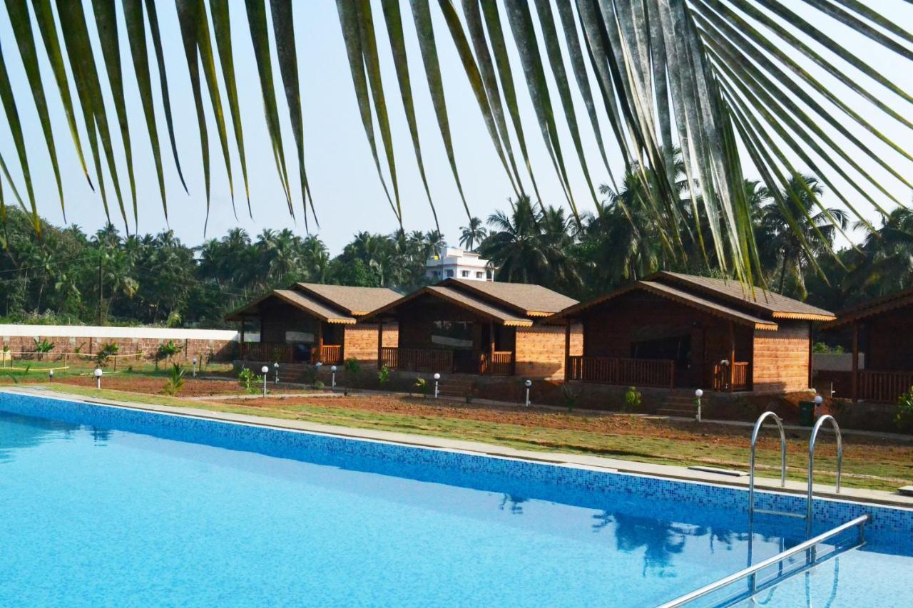 Radhika Eco Resort 阿姆波尔 外观 照片